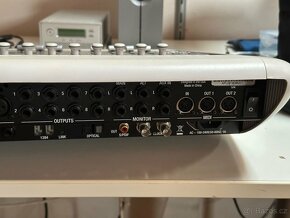 Mixážní pult Digidesign 003 - 3