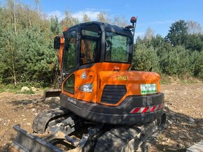 Pásový bagr Doosan DX85R-3 vč. sortýrovacího drapáku - 3