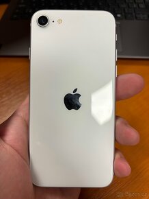 iPhone SE 2020 128 GB - 3