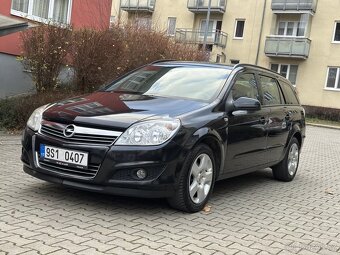 Opel Astra H 1.6 16V Caravan Combi ALU kola Původ ČR Tažné - 3