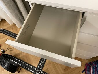 Komoda se 6 zásuvkami IKEA MALM - 3