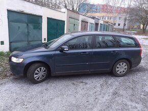 Prodám Volvo v50 1.6d 80kw r. v. 2008 - 3