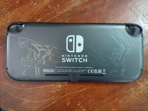 Nintendo Switch Light - 3