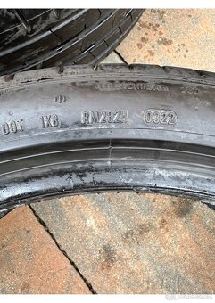 Pirelli P Zero 255/40 R21“ - 3