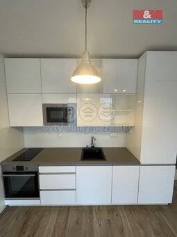 Prodej bytu 1+kk, 32 m², Praha, ul. Ungarova - 3