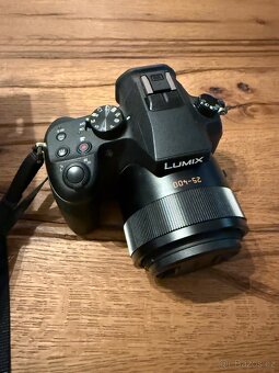 Panasonic Lumix DMC-FZ1000 - 3