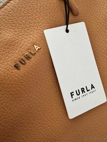 Furla Kabelka Essential - 3