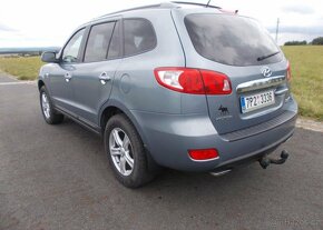 Hyundai Santa Fe 2,2CRDi 114kw 4x4 124 000 km nafta manuál - 3