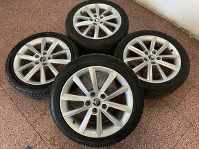 Originální ALU kola Škoda 5x112 r17 zimní pneu 5,5m - 3