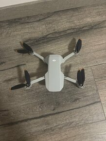 DJI Mini 2 SE Fly More Combo - 3