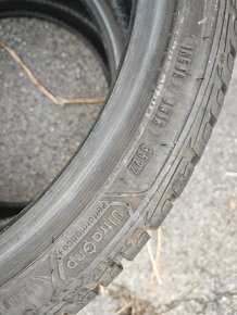 Pneu 225/40 r19 Goodyear zimní - 3