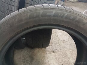 Zimní pneu 235/50 R19  výška vzorku 7mm - 3