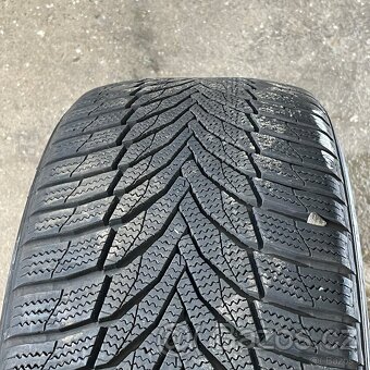 Zimní pneu 245/45 R18 100V Nexen 7-7,5mm - 3