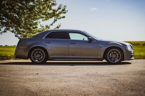 Chrysler 300c SRT 6.4 Hemi 351kw  Snížená cena - 3