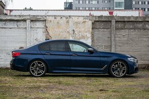 BMW Rad 5 M550i xDrive A/T - 3