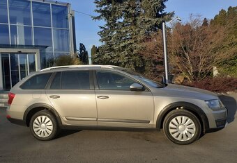 Škoda Octavia SCOUT 2.0 TDi 4x4 - 3