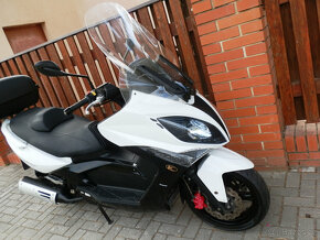 Kymco Xciting 300i R - 3