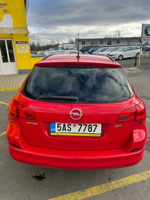 Opel Astra Sports Tourer 1.7D 81kW - 3