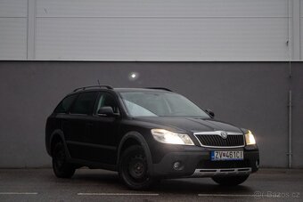 Škoda Octavia Combi Scout 2.0 TDI CR PDF 103 KW 4x4 - 3