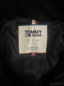 Tommy Jeans dámský péřový kabát - vel.XS/34 - 3