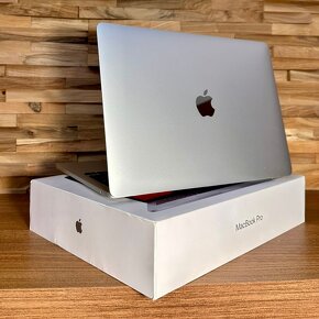 MacBook Pro 13'', M1, 2020, 8GB RAM, 256GB ZARUKA - 3