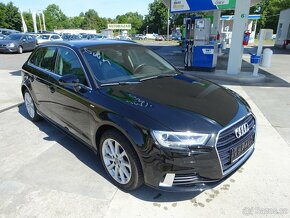 Audi A3 2,0 TDI- S LINE - 3