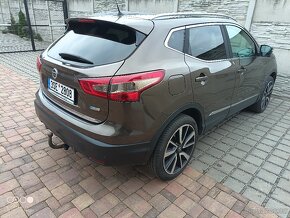 Nissan Qashqai 1.5 dCi TEKNA - 3