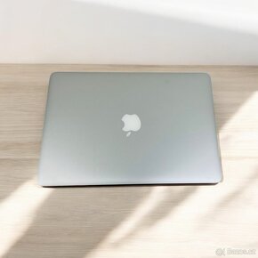 MacBook Air 13-inch, Mid 2013 - 3