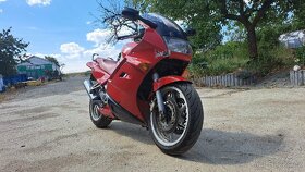 Honda VFR 750 - 3