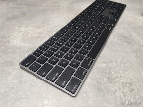 Apple Magic Keyboard with Num Pad - Space Gray - US - 3