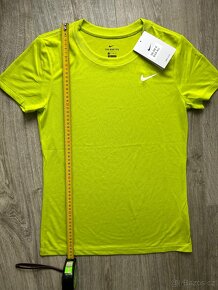 Sportovní nové tričko Nike DRIVE-FIT - 3