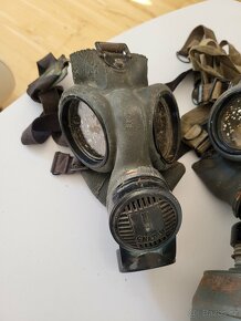 Staré plynové masky 2ks a nosič na masku Chema - 3