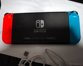 Konzole Nintendo Switch - Neon Red model HAC-001 - 3