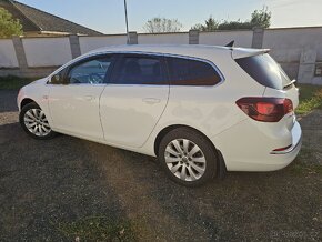 Opel Astra ST 82tkm, 1.6ctdi 100kw 1. Majitel, 2 sady kol - 3