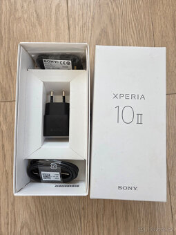 Sony Xperia 10 II bílá 2GB/32GB/LTE - 3