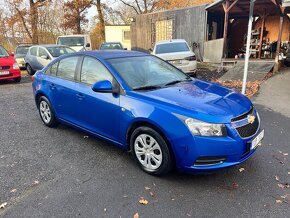 Chevrolet Cruze, 1,6i 83 Kw Rok výroby: 3/2010 - 3