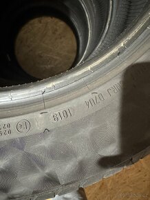 Letni Continental 235/60/R17 102V - 3