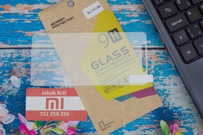 Tvrzené sklo pro starší Xiaomi / Redmi - 3