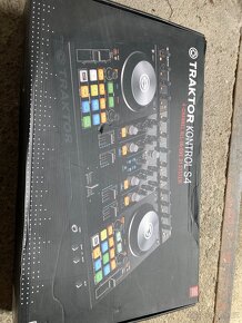 Prodam Traktor control S4, DJ system - 3