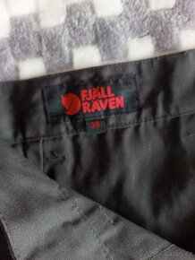 Nabízím tyhle kalhoty Fjallraven. - 3