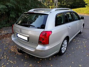 Toyota avensis 1.8 VVT-i 16v 95kw kombi - 3