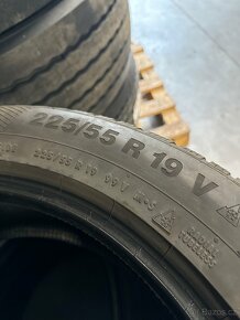 225/55R19 99V sada zimni pneu Continental - 3