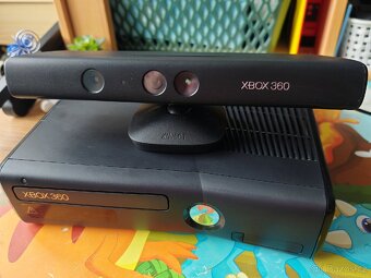 Xbox 360 S - 250GB - 3