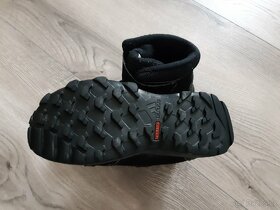 Zimní dětské boty Adidas Terrex Snow, vel. 30 - 3