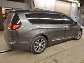 Chrysler Pacifica 2017 3.6 V6 - 3