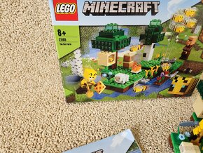 LEGO Minecraft 21165 Včelí farma - 3