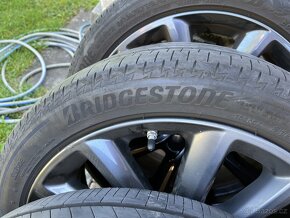 Bridgestone 215/45 R18 89W letní 7mm - 3