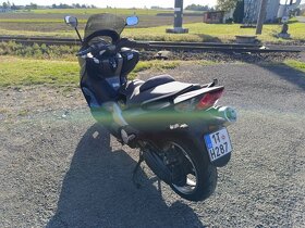 Yamaha t-max 500 2011 - 3