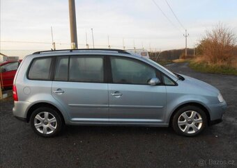 Volkswagen Touran 1,4 TSI 103 kW Serviska benzín - 3