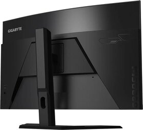 GIGABYTE G32QC A31.5" (2560x1440) 165Hz - 3